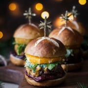 All the amazing tastes of Christmas in one mulled wine Christmas cheeseburger. Who says Christmas should be celebrated with a roast?