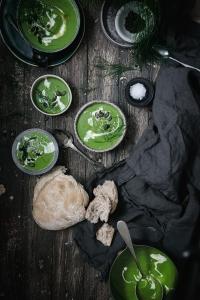 Super easy and quick recipe for delicious healthy chard and fennel soup. Creamy and sweet!