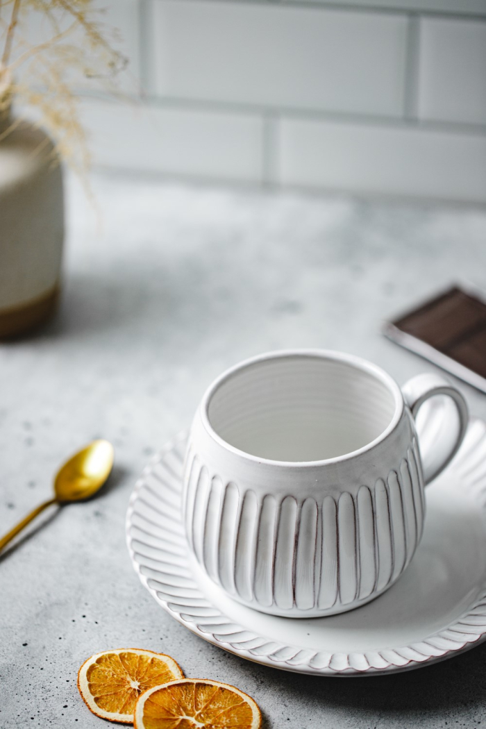 Take a look at how I styled a cup of cocoa. From how I created the composition to how I faked the cream!