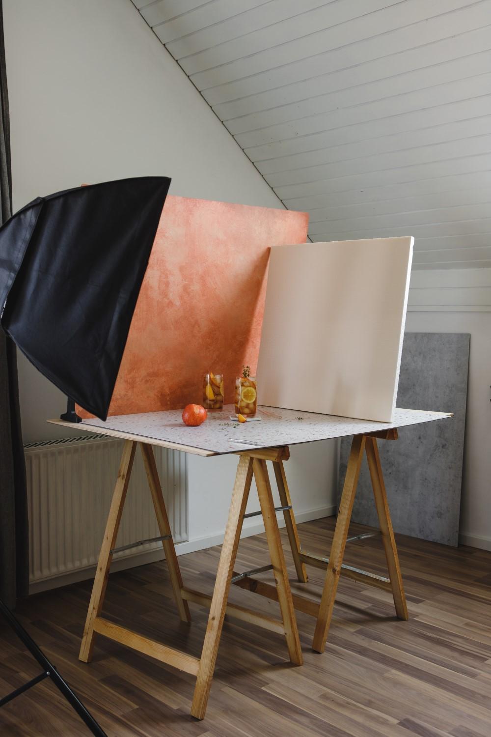 Curious about photography backdrops and how to mix them in your food photography work? There are a number of ways you can mix and match backdrops and I hope my ideas will give you a creative boost for your work!